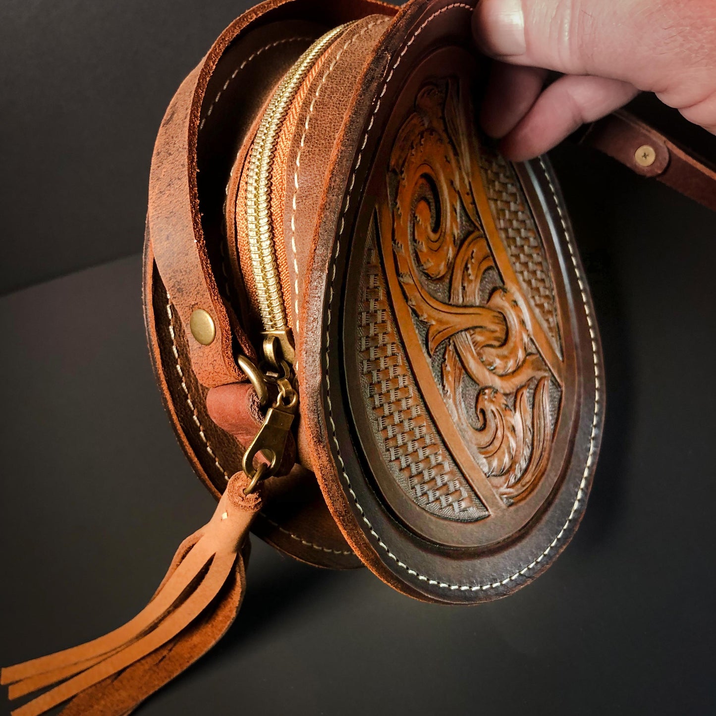 CucharaSky Sage7 Leather Crossbody Purse •  Handmade Elegance for Effortless Style
